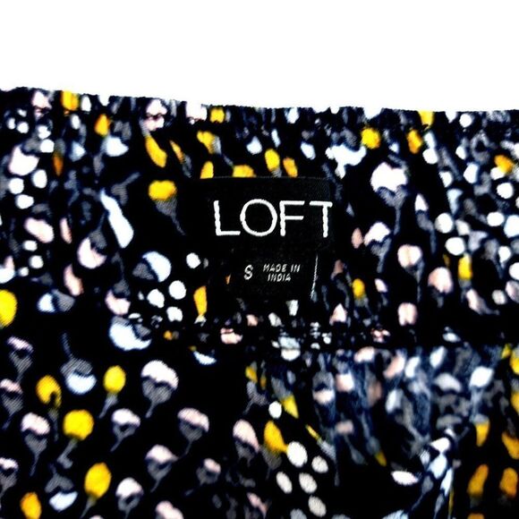 Ann Taylor Loft Blue Yellow Floral Small Hot Pants High Rise Shorts 30/4 Viscose - Picture 3 of 5